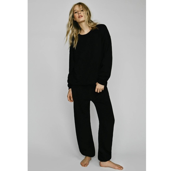 Eterne Pants - Eterne classic sweatpants, Black. Perfect conditions, fast shipping